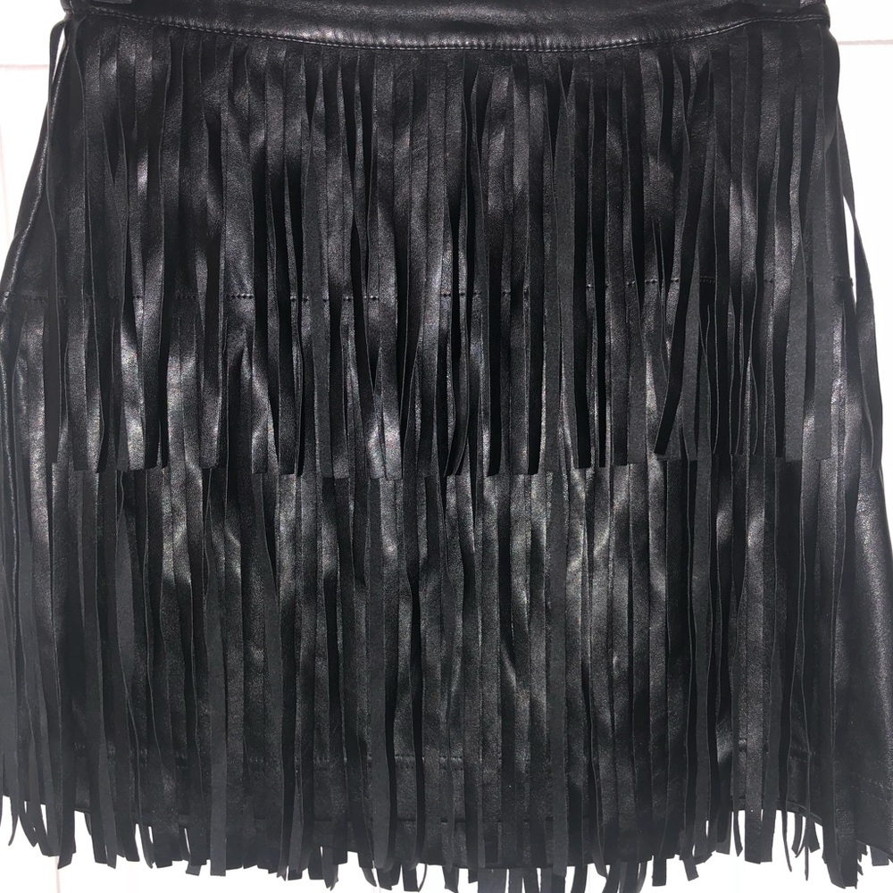 DIVIDED by H&M Short fringe skirt in faux leather